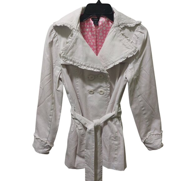 NWOT Aziz White Double-Breasted Belted Trench Coat With Ruffle Accents Medium - Picture 1 of 11